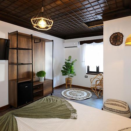 Ador Boutique Hotel เบราท ภายนอก รูปภาพ