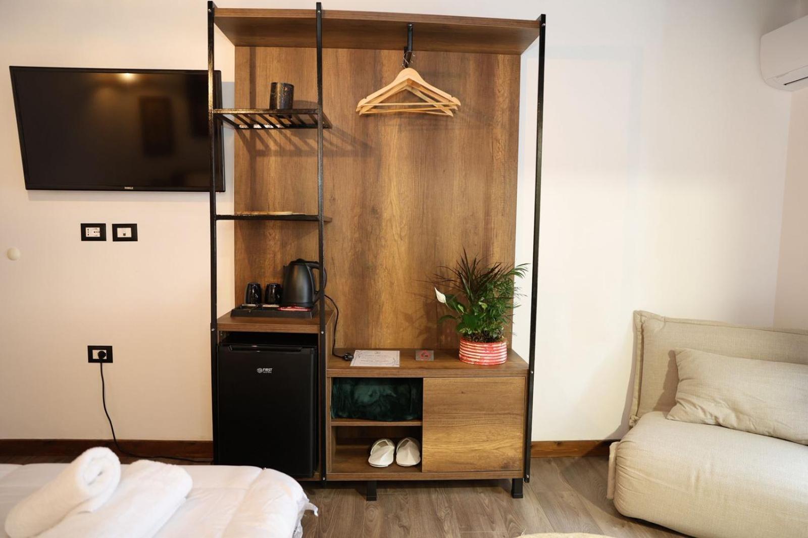 Ador Boutique Hotel เบราท ภายนอก รูปภาพ